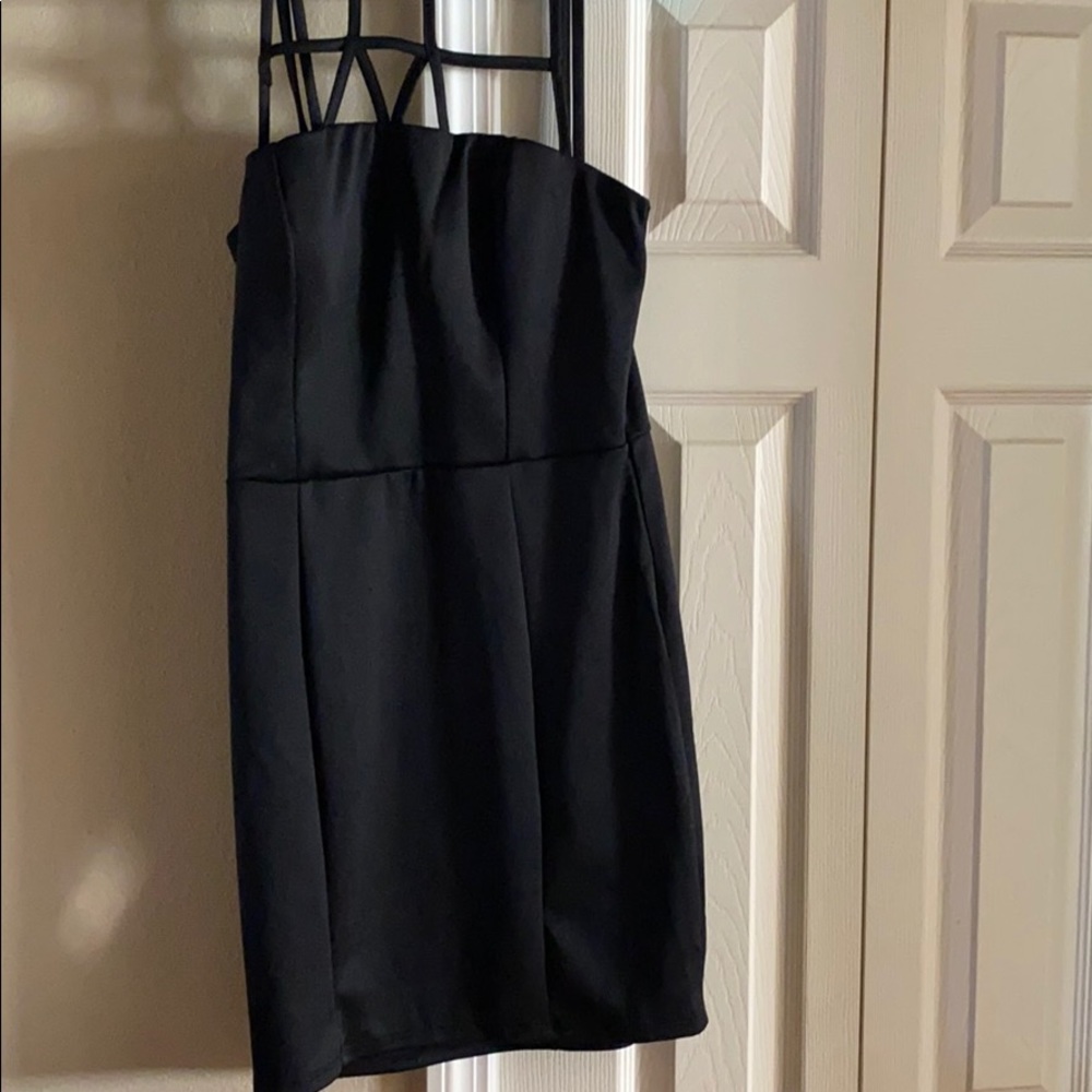 Dress - Picture 2 of 4